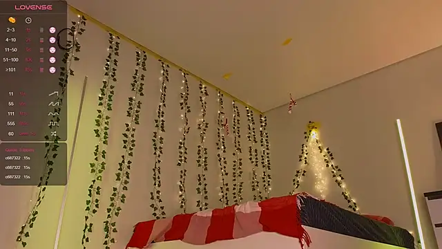 Snapshot of Alicia_x_art chatting on December 2024 04:33:02 AM Alicia x art online show from December 2024 04:33:02 AM