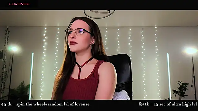 Alicia x art online show from April 2026 05:50:02 PM