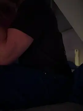 Snapshot of Bennyben8604 chatting on February 2025 07:47:02 PM Bennyben8604 online show from February 2025 07:47:02 PM