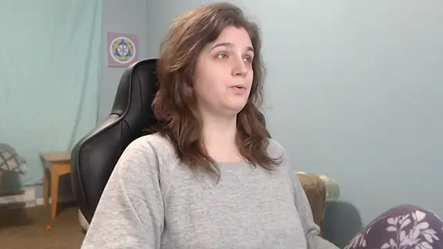 Snapshot of TreeJeanne chatting on February 2025 07:34:02 AM TreeJeanne online show from February 2025 07:34:02 AM