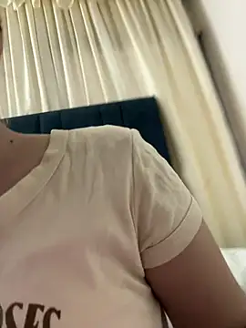 Snapshot of Lia_sex69 chatting on February 2025 11:55:02 AM Lia sex69 online show from February 2025 11:55:02 AM