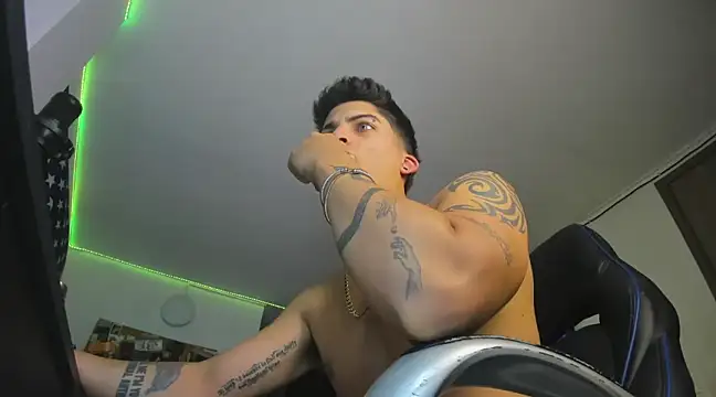 charlie hotxxx online show from February 2025 03:50:01 AM