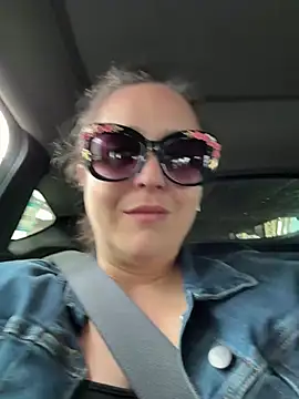 sylviahhh online show from June 2026 12:09:02 PM