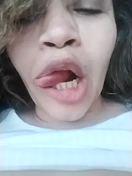 Snapshot of Alma_Sexyy chatting on November 2025 11:22:01 AM Alma Sexyy online show from November 2025 11:22:01 AM