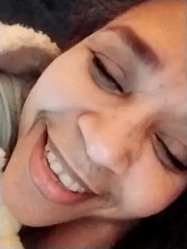 Snapshot of Alma_Sexyy chatting on November 2025 11:50:01 PM Alma Sexyy online show from November 2025 11:50:01 PM