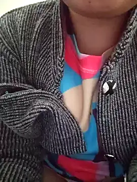 Snapshot of Aaradhya chatting on December 2024 04:10:02 AM Aaradhya online show from December 2024 04:10:02 AM