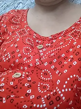 Snapshot of Aaradhya chatting on February 2025 04:15:01 AM Aaradhya online show from February 2025 04:15:01 AM