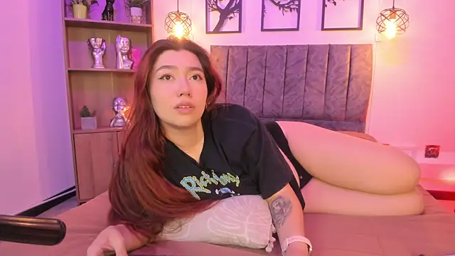 Andy and emma online show from March 2025 03:42:01 PM