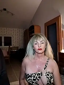 Tinuus online show from September 2025 06:57:02 PM