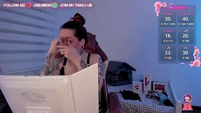 Snapshot of Domina_Deivis chatting on March 2025 06:26:02 AM Domina Deivis online show from March 2025 06:26:02 AM