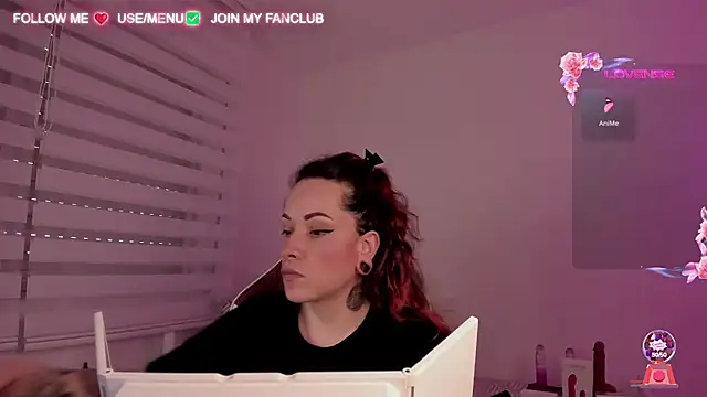 Snapshot of Domina_Deivis chatting on March 2025 07:02:01 AM Domina Deivis online show from March 2025 07:02:01 AM