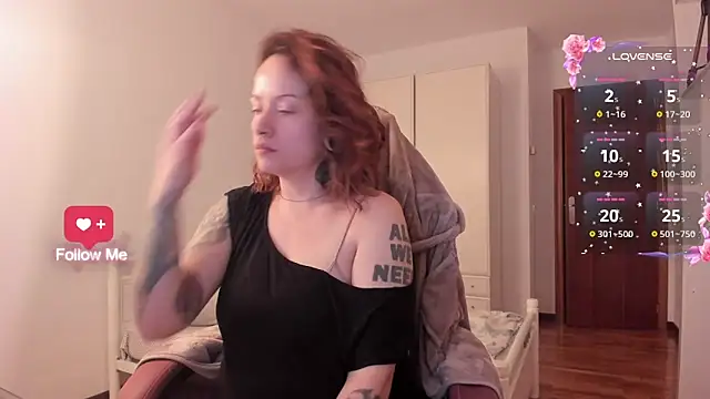 Snapshot of Domina_Deivis chatting on October 2025 05:30:01 AM Domina Deivis online show from October 2025 05:30:01 AM