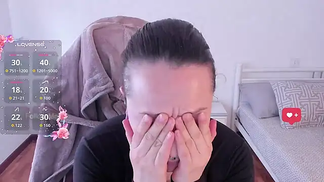 Snapshot of Domina_Deivis chatting on November 2025 02:27:02 PM Domina Deivis online show from November 2025 02:27:02 PM