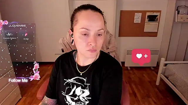 Snapshot of Domina_Deivis chatting on January 2026 01:46:02 PM Domina Deivis online show from January 2026 01:46:02 PM