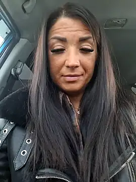 Snapshot of RuslanaXX chatting on January 2025 05:34:01 AM RuslanaXX online show from January 2025 05:34:01 AM