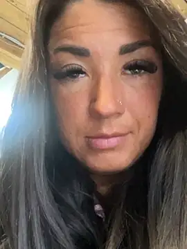 Snapshot of RuslanaXX chatting on February 2025 04:05:01 AM RuslanaXX online show from February 2025 04:05:01 AM