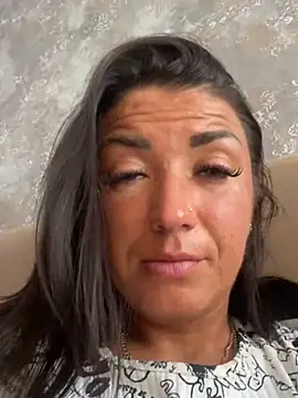 Snapshot of RuslanaXX chatting on February 2025 04:35:01 AM RuslanaXX online show from February 2025 04:35:01 AM