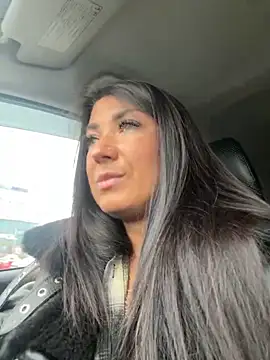 Snapshot of RuslanaXX chatting on February 2025 05:02:02 AM RuslanaXX online show from February 2025 05:02:02 AM