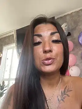 Snapshot of RuslanaXX chatting on March 2025 10:32:01 AM RuslanaXX online show from March 2025 10:32:01 AM