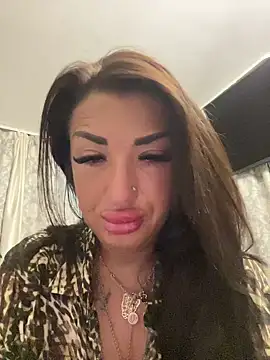 Snapshot of RuslanaXX chatting on October 2025 04:48:02 PM RuslanaXX online show from October 2025 04:48:02 PM