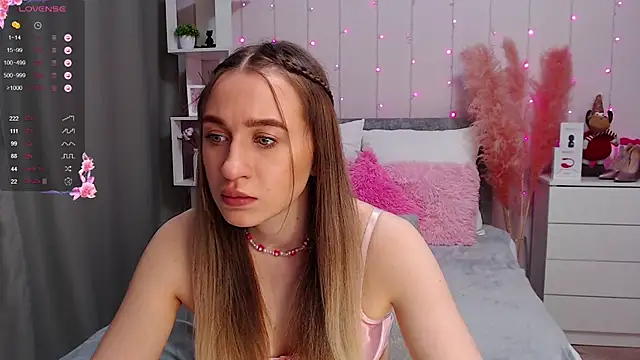 PornoGirlX online show from February 2025 07:10:01 PM