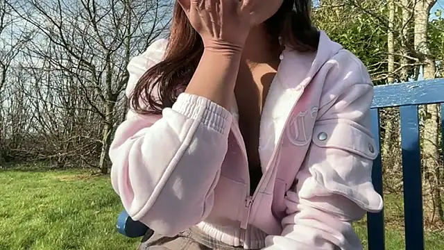 Snapshot of winterforu chatting on March 2025 02:10:02 PM winterforu online show from March 2025 02:10:02 PM