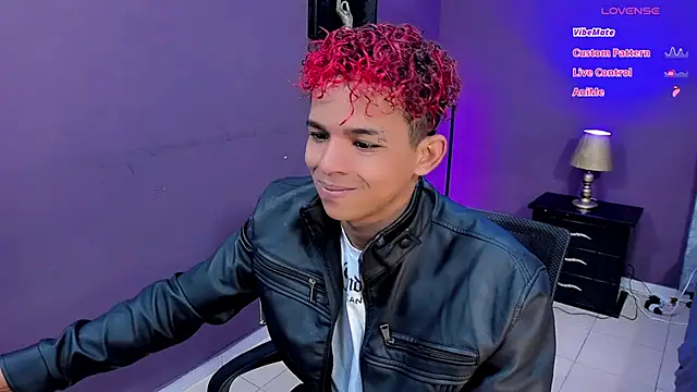 Noah Smith04 online show from December 2024 12:44:01 PM