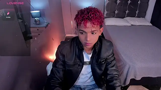 Noah Smith04 online show from December 2024 03:52:01 AM