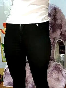 Snapshot of Blythe_69 chatting on February 2025 03:36:02 PM Blythe 69 online show from February 2025 03:36:02 PM