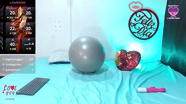 Snapshot of cleopatraa chatting on February 2025 01:29:01 AM cleopatraa online show from February 2025 01:29:01 AM