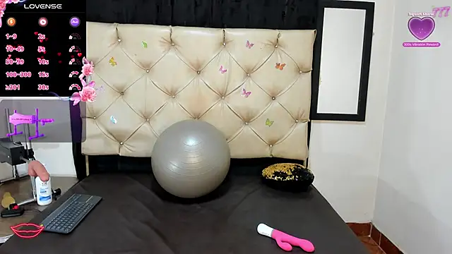 Snapshot of cleopatraa chatting on March 2026 03:49:02 PM cleopatraa online show from March 2026 03:49:02 PM