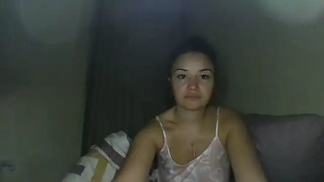 Snapshot of Linusya chatting on November 2025 05:13:02 PM Linusya online show from November 2025 05:13:02 PM