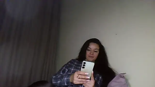 Snapshot of Linusya chatting on November 2025 06:19:01 PM Linusya online show from November 2025 06:19:01 PM