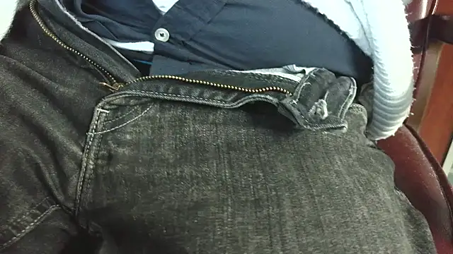 smoothandtiny online show from April 2026 07:50:02 AM