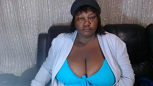 MATUREBUSSTY online show from February 2025 12:27:02 AM