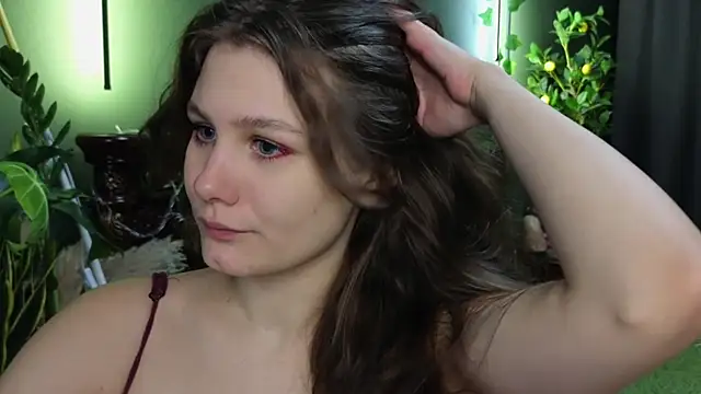 Snapshot of Charlotte_wow chatting on December 2024 01:55:02 PM Charlotte wow online show from December 2024 01:55:02 PM