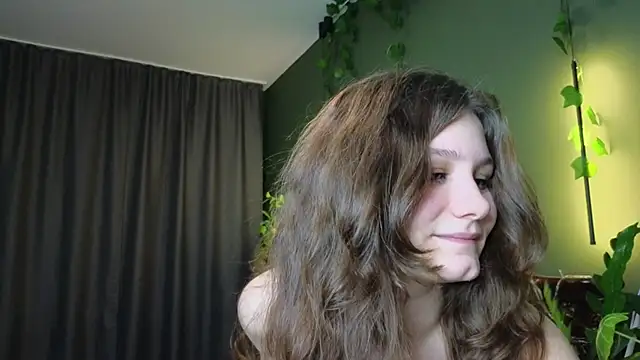 Snapshot of Charlotte_wow chatting on December 2024 08:03:02 PM Charlotte wow online show from December 2024 08:03:02 PM