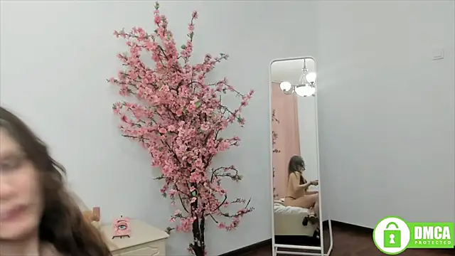 Snapshot of Charlotte_wow chatting on December 2024 07:56:01 PM Charlotte wow online show from December 2024 07:56:01 PM