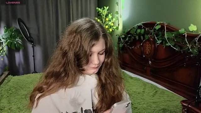 Snapshot of Charlotte_wow chatting on January 2025 02:08:02 PM Charlotte wow online show from January 2025 02:08:02 PM