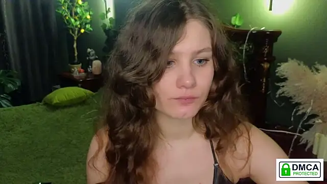 Snapshot of Charlotte_wow chatting on January 2025 07:41:02 PM Charlotte wow online show from January 2025 07:41:02 PM