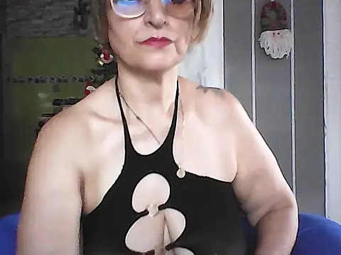 Lilly macflyy online show from December 2025 05:08:02 PM