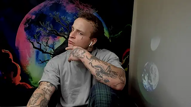 layneinchains online show from December 2024 08:18:01 PM