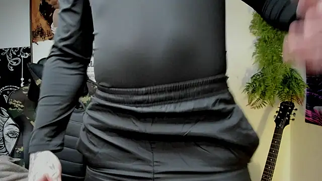 layneinchains online show from January 2025 10:38:01 PM