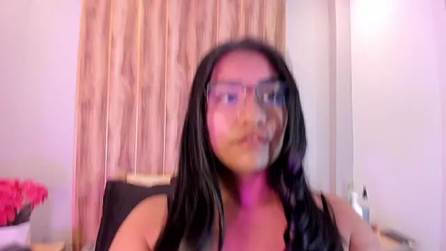 hannnasmith online show from June 2026 03:59:02 AM