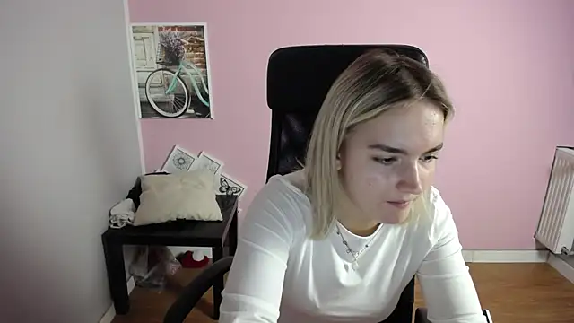 viktoria lovely online show from July 2026 06:32:01 AM