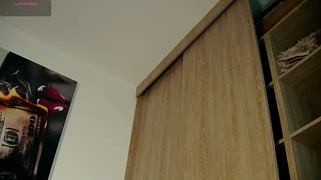 aidaadams online show from September 2025 10:58:02 AM