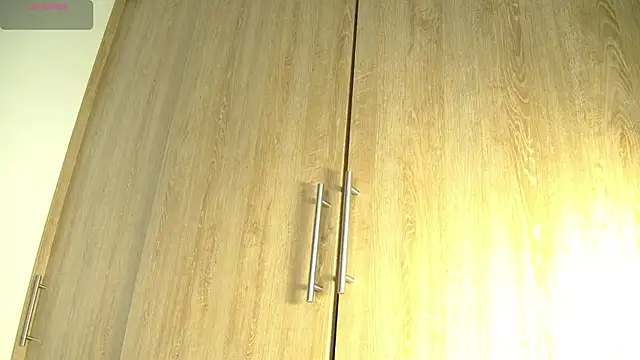 aidaadams online show from November 2025 11:44:02 AM