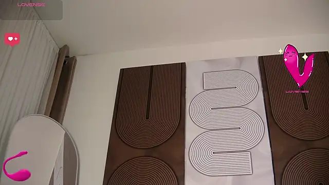 aidaadams online show from February 2026 11:42:02 AM