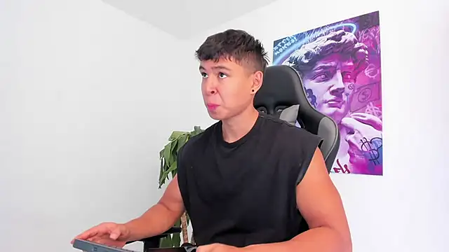 Snapshot of Bray_Kevin chatting on January 2025 02:56:02 PM Bray Kevin online show from January 2025 02:56:02 PM