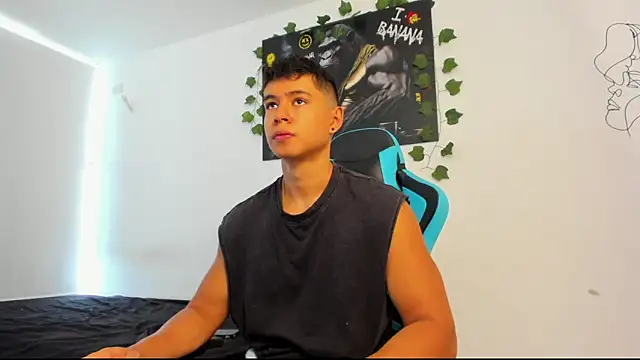 Snapshot of Bray_Kevin chatting on January 2025 04:46:01 PM Bray Kevin online show from January 2025 04:46:01 PM